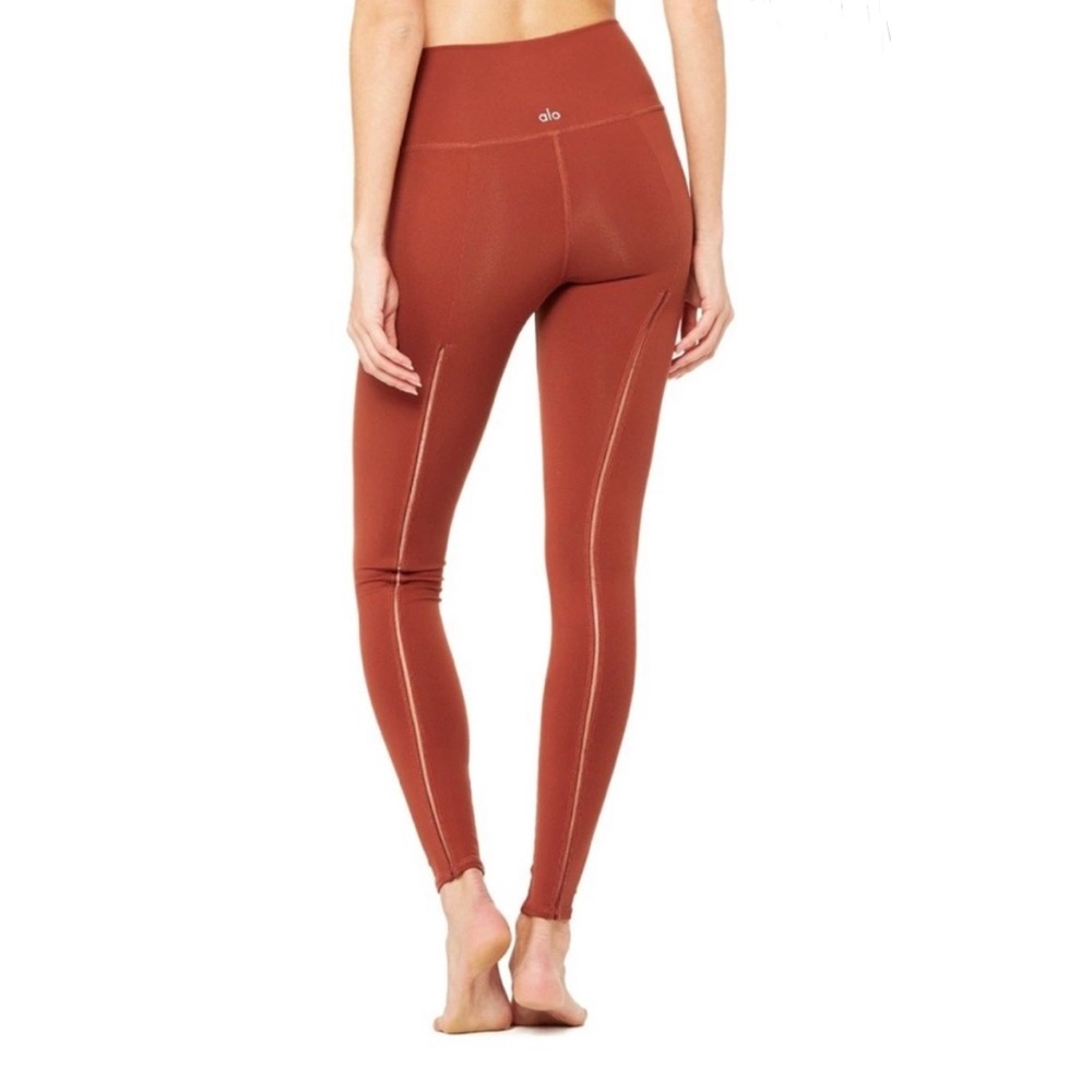 Alo Yoga high waisted yoga pants in unique red cinnamon color, XXS